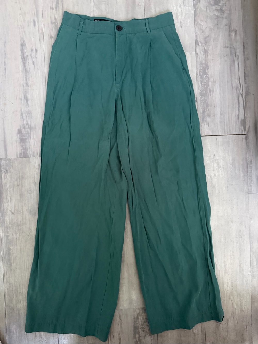 Zara Wide-Leg Green Chinos